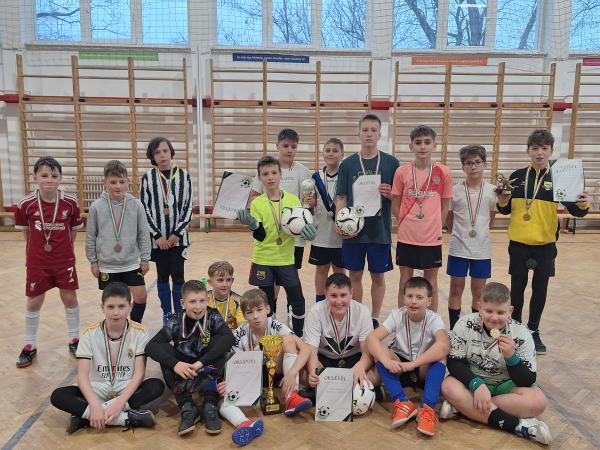 Karácsonyi örömök a teremfoci kupán